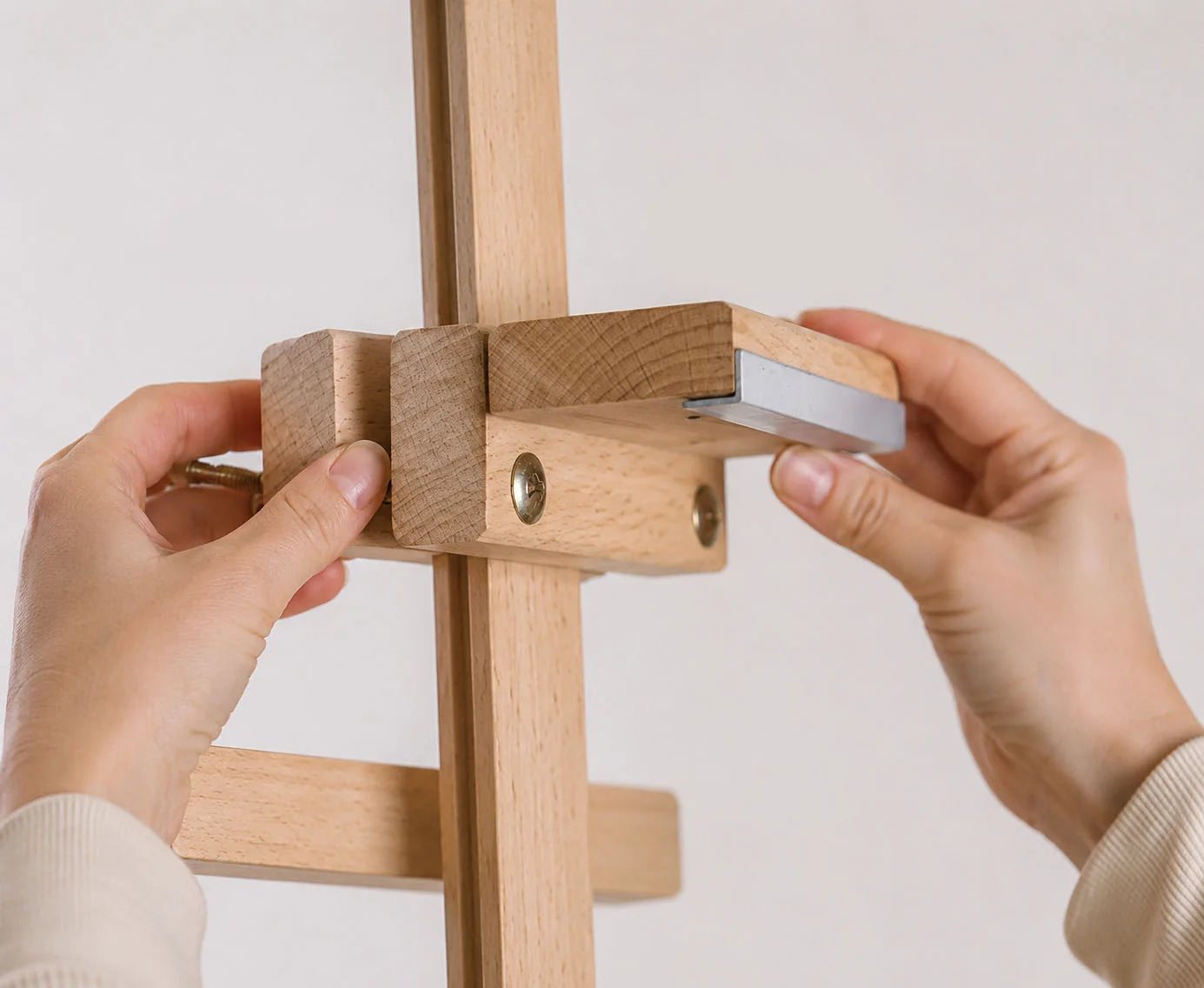 Regolazione dell’altezza dei supporti del cavalletto da atelier MY HOME