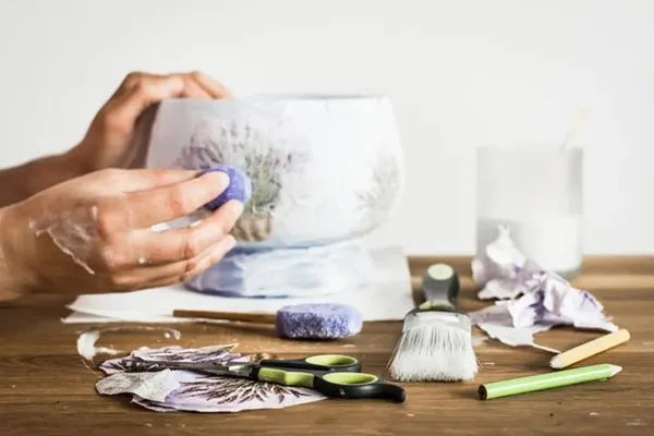 Serviettentechnik Anleitung: Dekoration mit Decoupage